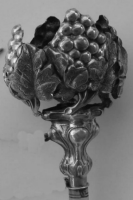 posy holder with grapes