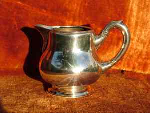 milk can made by Hartmann