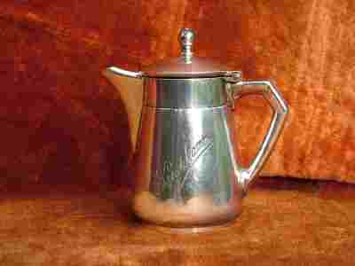 A small coffee-pot from Dresden, made by Hepp