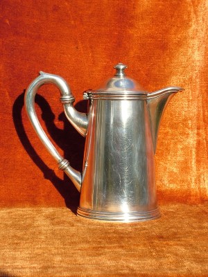 silver-plated coffee pot produced by Bohrmann in 1896